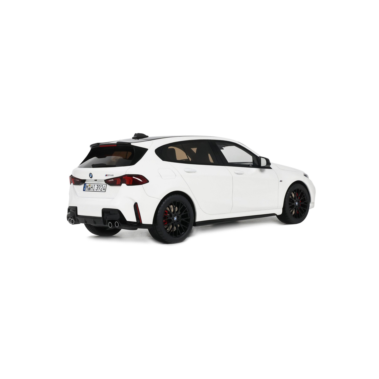 BMW M135 xDrive Alpine White solid 2024