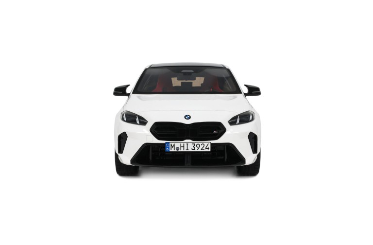 BMW M135 xDrive Alpine White solid 2024