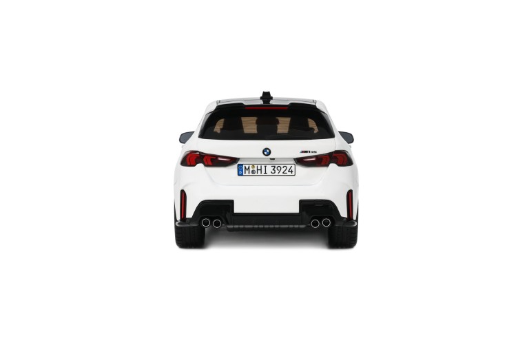 BMW M135 xDrive Alpine White solid 2024