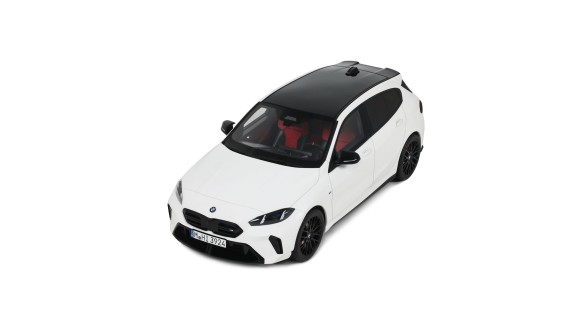 BMW M135 xDrive Alpine White solid 2024