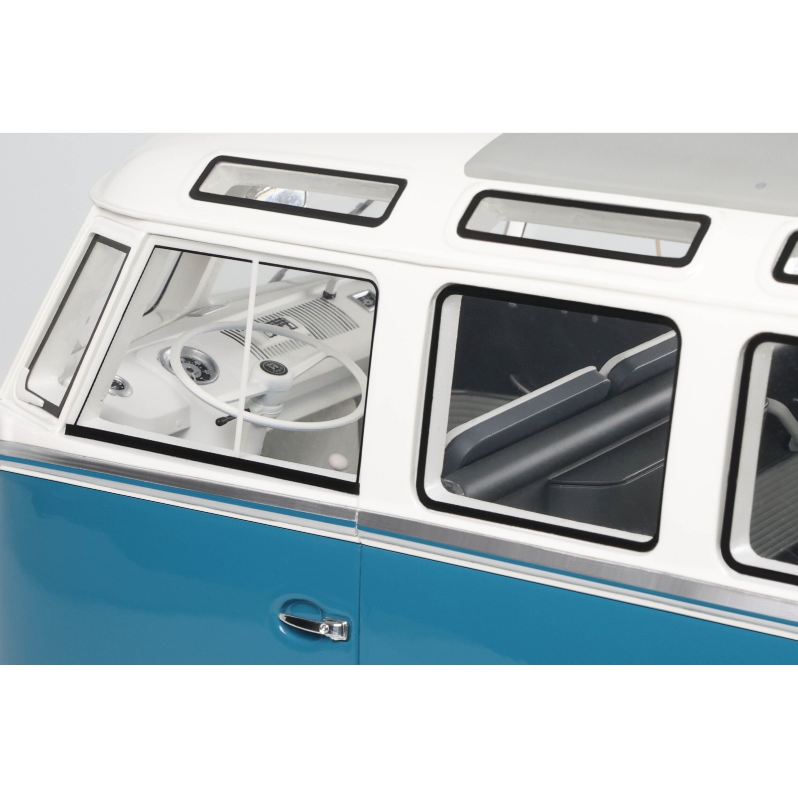 Volkswagen Combi Type 2 (T1) Samba Bus RegattaBlau L 50 F 1962