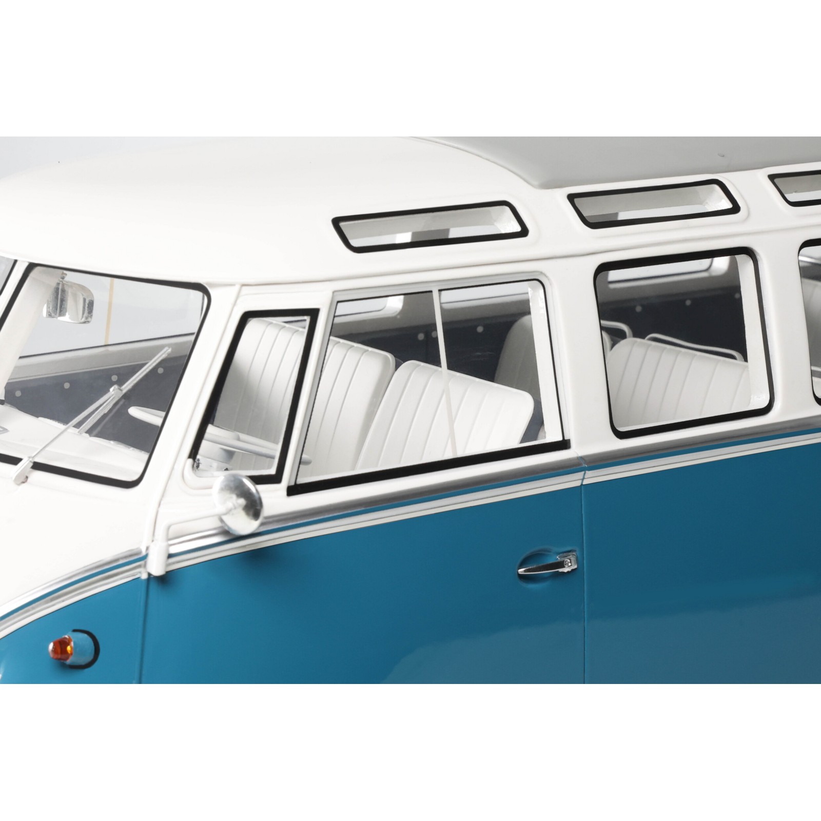 Volkswagen Combi Type 2 (T1) Samba Bus RegattaBlau L 50 F 1962