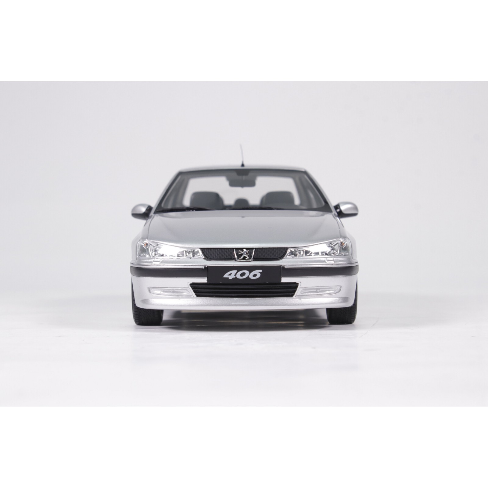Peugeot 406 3.0 V6 24V Gris Quartz Metallic 2000