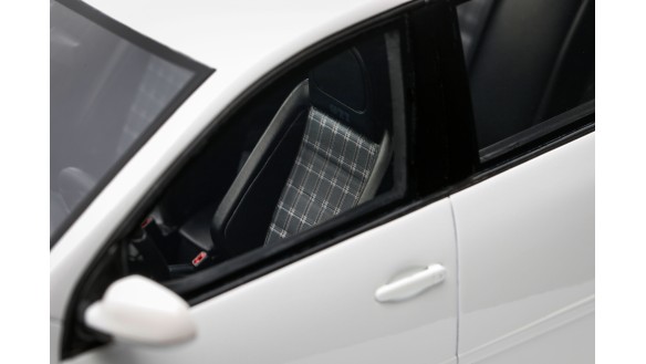 Volkswagen Golf V GTI Edition 30 Candy White LB9A 2007