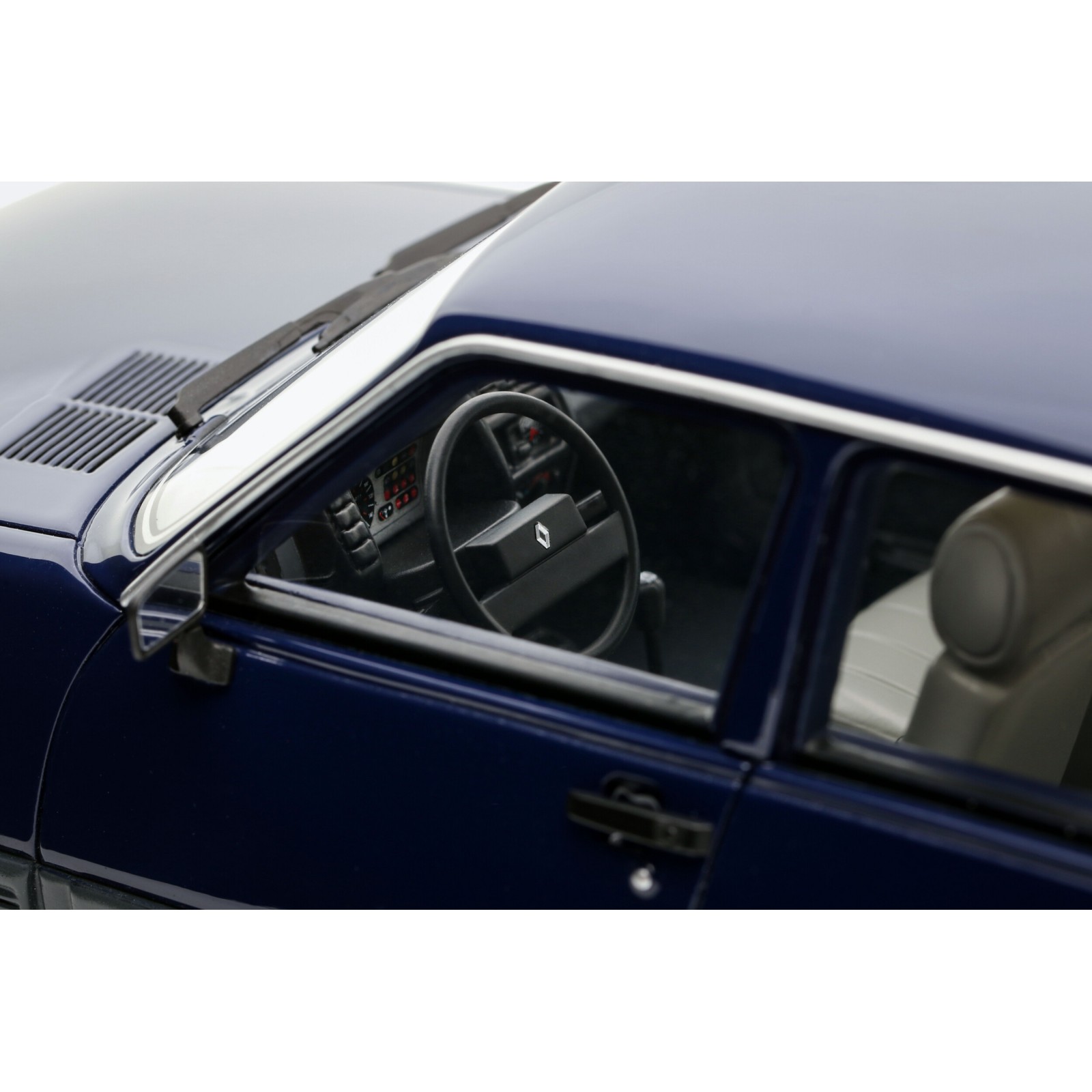 Renault 5 GTL Blue Roi 1984