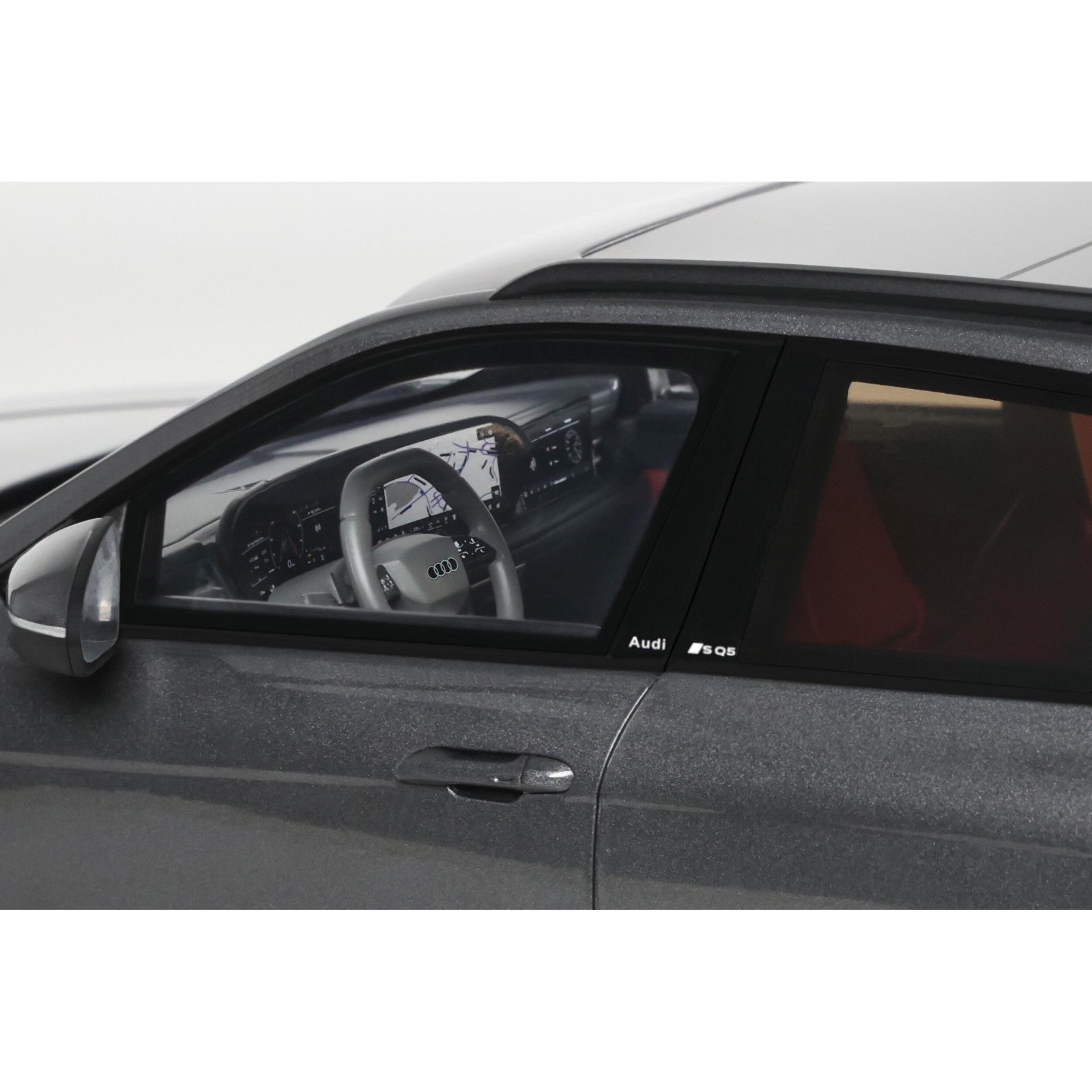 Audi SQ5 TFSI Volcano Grey 2025