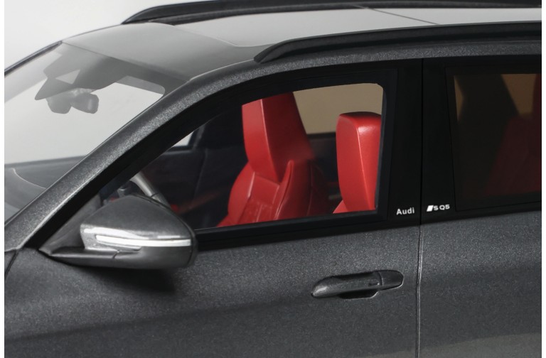 Audi SQ5 TFSI Volcano Grey 2025