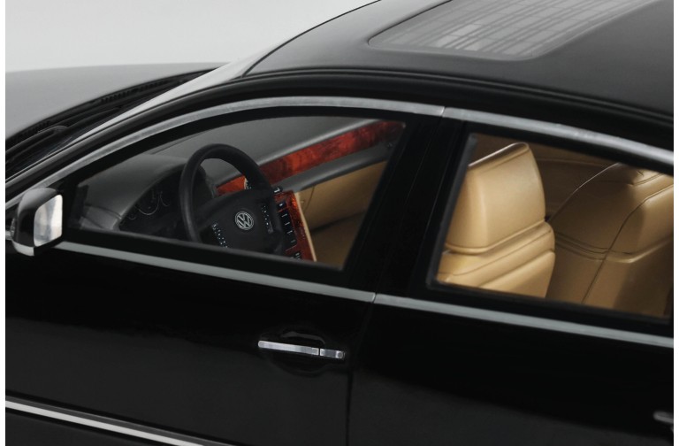 Volkswagen Phaeton 6.0 W12 Black L041 2005