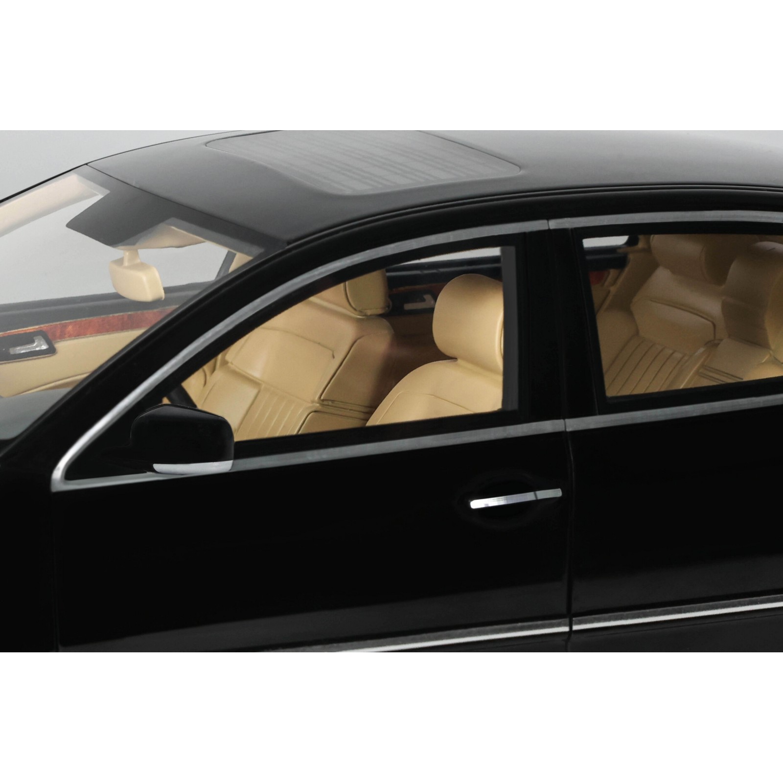 Volkswagen Phaeton 6.0 W12 Black L041 2005