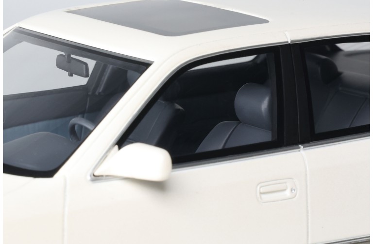 Lexus LS 400 Diamond White Pearl 051 1992