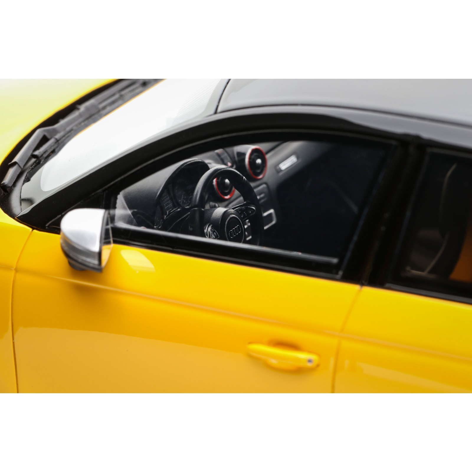 Audi S1 Sportback Vegas Yellow 2015