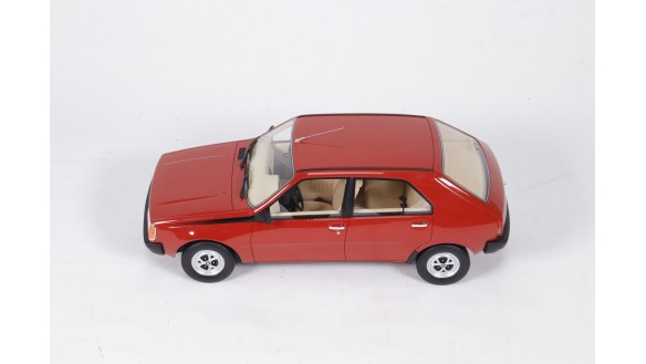 Renault 14 TS Rouge 705 1983