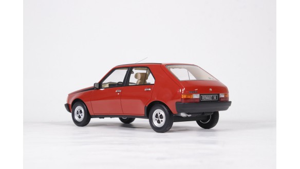 Renault 14 TS Rouge 705 1983