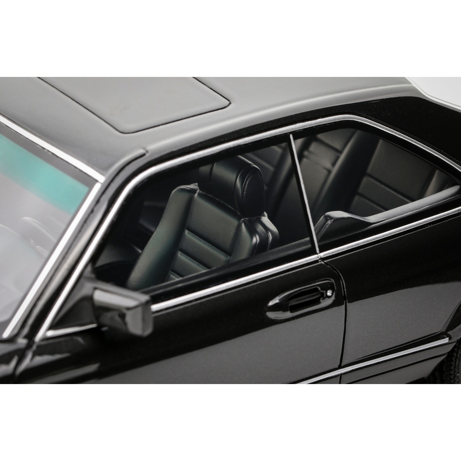 Mercedes-Benz 560 (C126) SEC AMG Black 1987