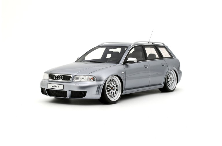 Audi RS 4 (B5) Avant "stanced" Avus Silver 2025