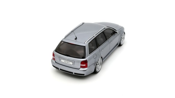 Audi RS 4 (B5) Avant "stanced" Avus Silver 2025