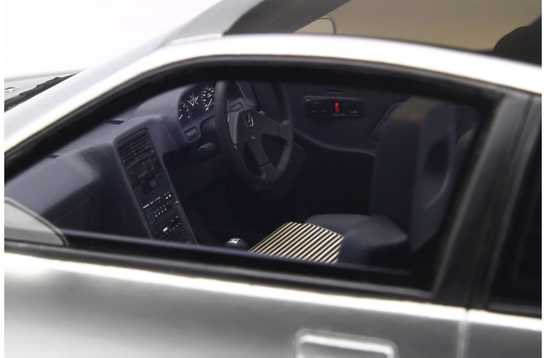 Honda CR-X Mk.2 Blade Silver Metallic 1988