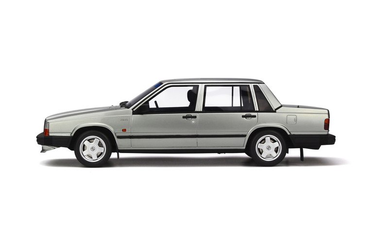 Volvo 740 Turbo Metal Light Silver 1987