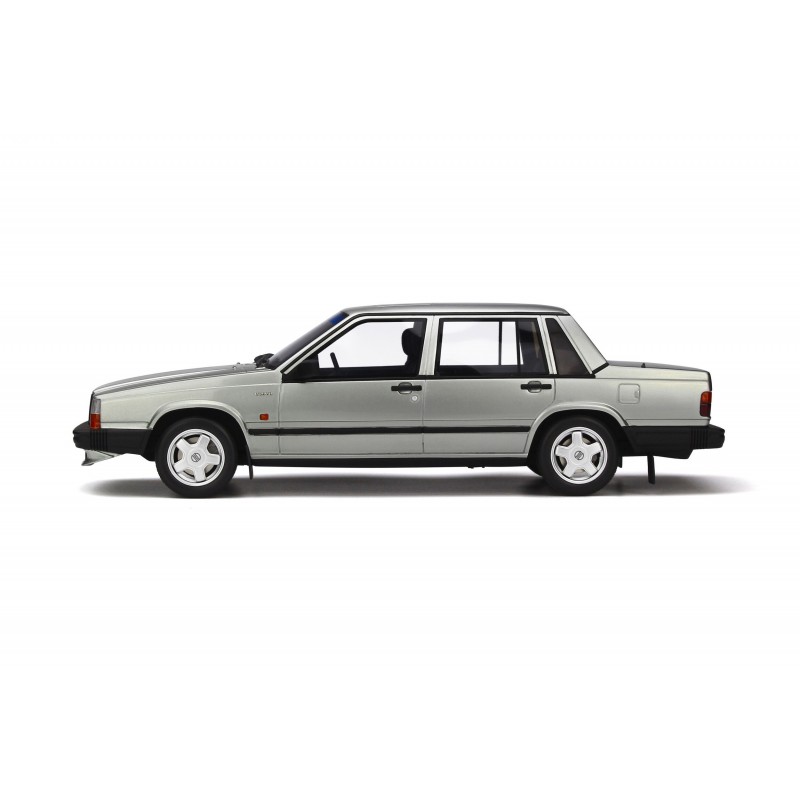Volvo 740 Turbo Metal Light Silver 1987