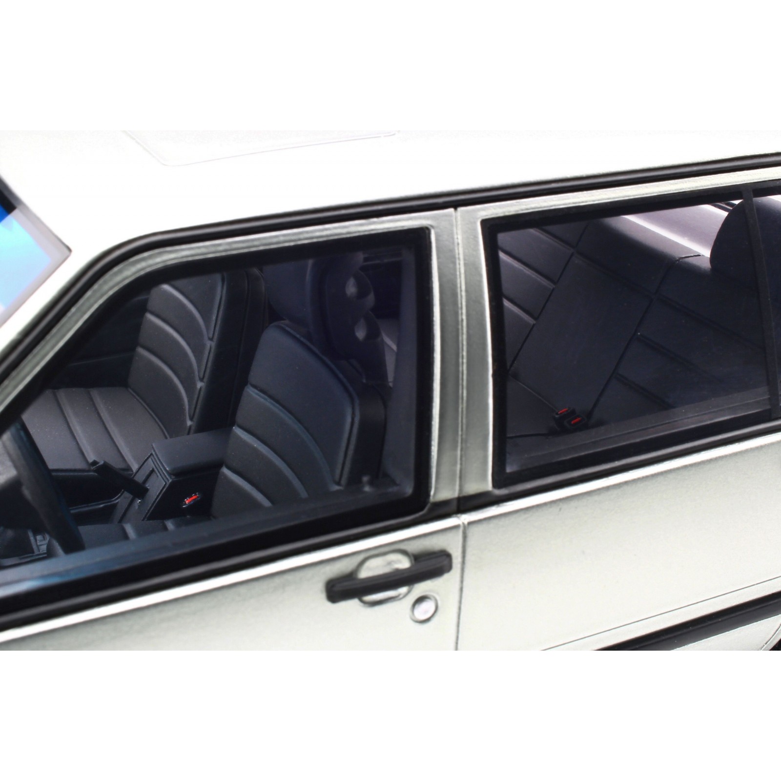 Volvo 740 Turbo Metal Light Silver 1987