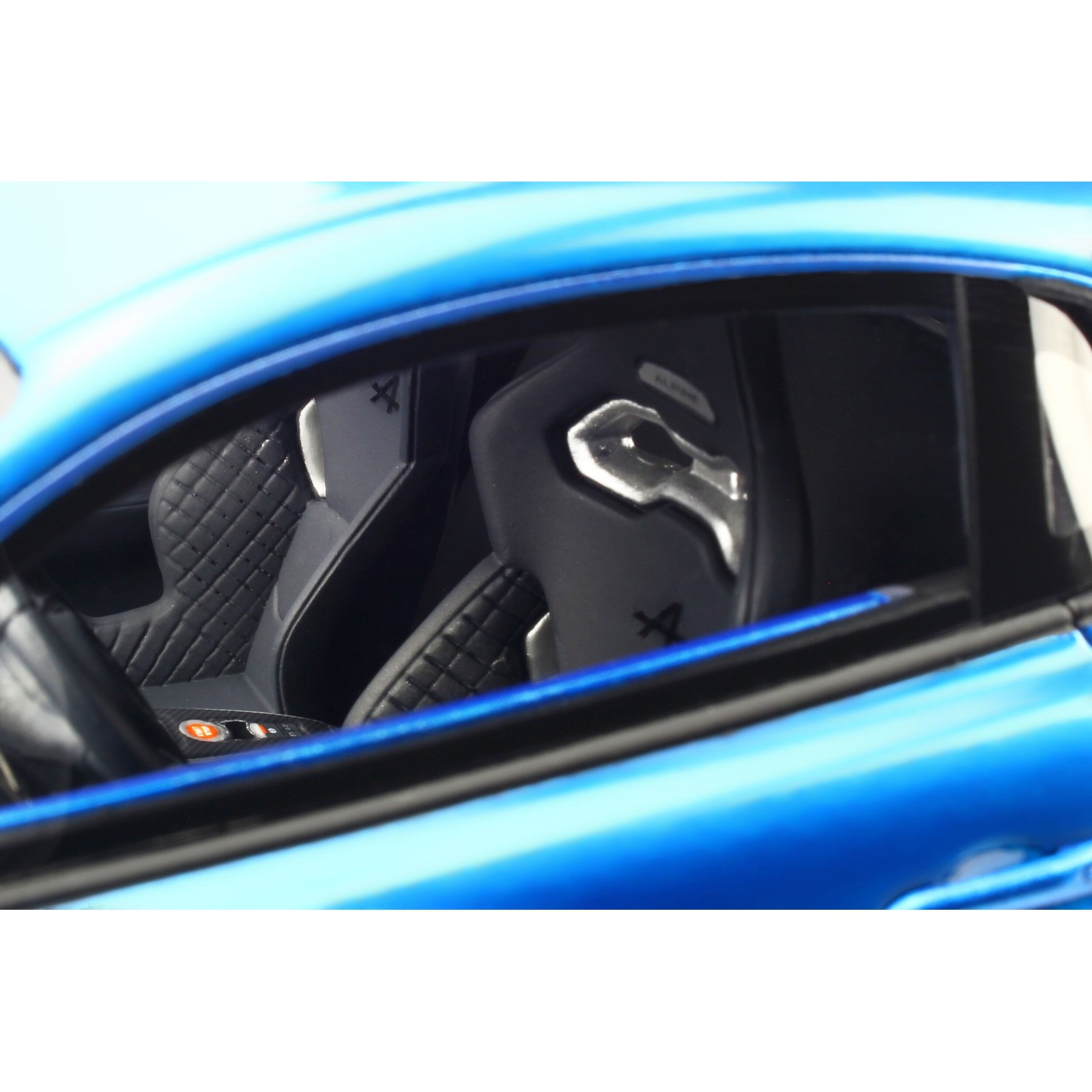 Alpine A110 Premiere Edition Bleu Alpine 2017