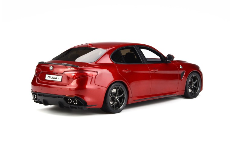 Alfa Romeo Giulia Quadrifoglio Rosso Competizione 2016