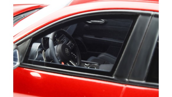 Alfa Romeo Giulia Quadrifoglio Rosso Competizione 2016