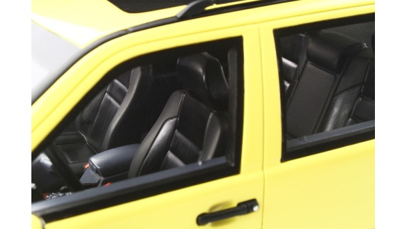 Volvo 850 T5-R Cream Yellow 1995
