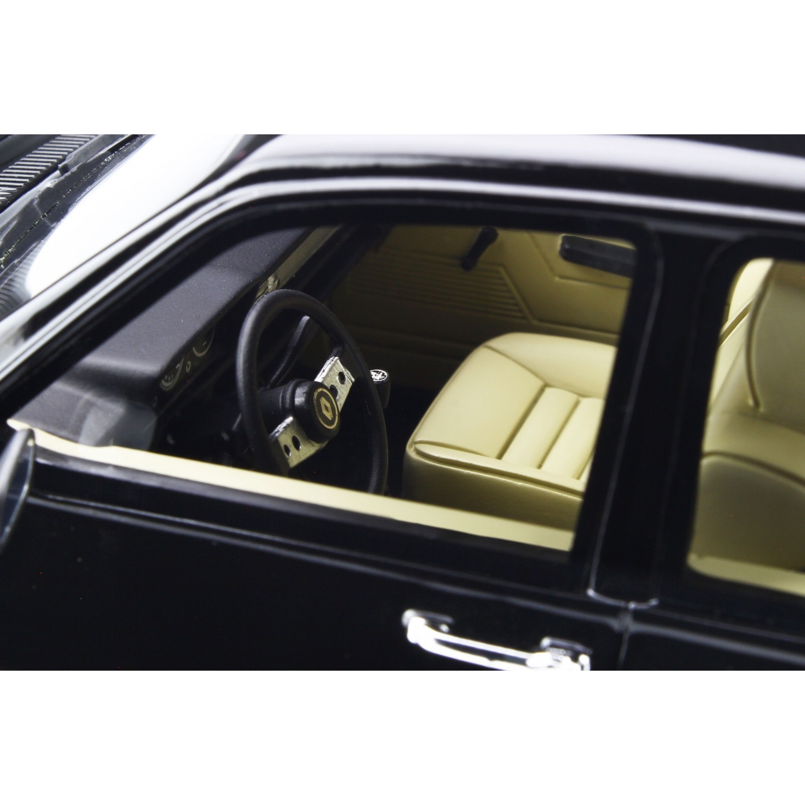 Renault 12 Alpine Noir 694 1978