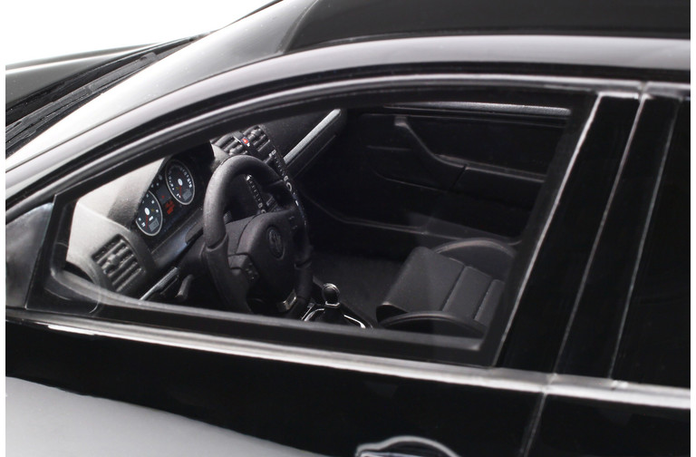 Volkswagen Golf 5 R32 Black A1 2005