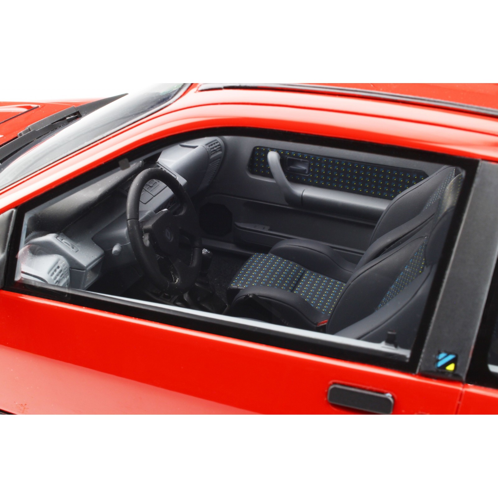 Renault Clio Ph.1 16S Rouge Vif 1995