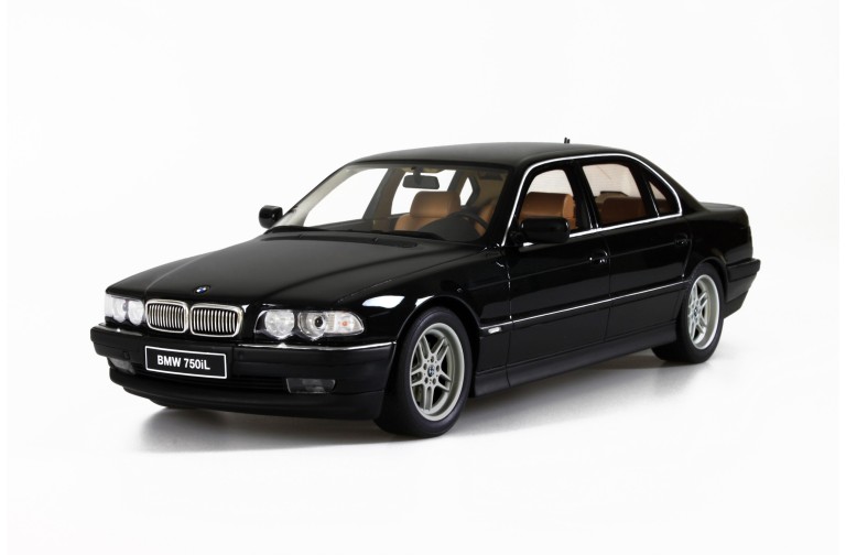 BMW E38 750 iL Schwarz II 668 1998