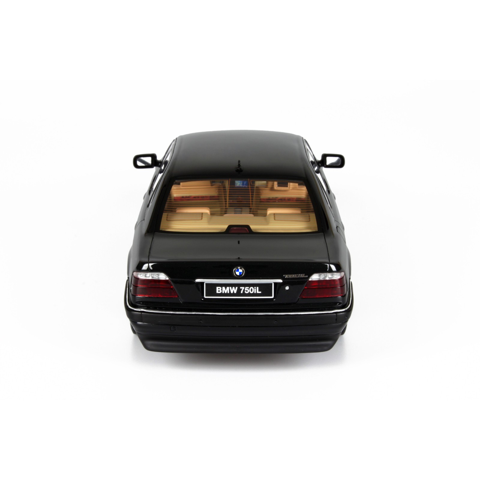 BMW E38 750 iL Schwarz II 668 1998