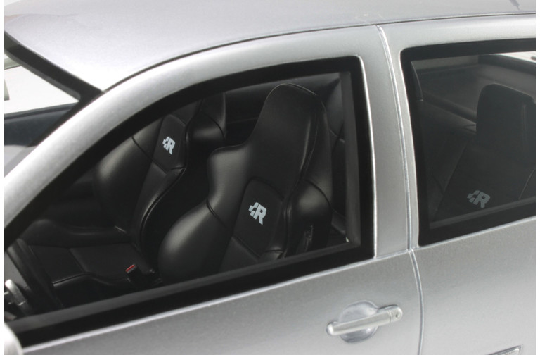 Volkswagen Golf 4 R32 Reflet D'argent Métallisé 2002