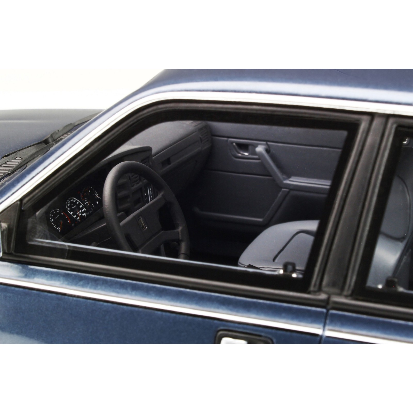 Peugeot 505 V6 Bleu Delft 1987