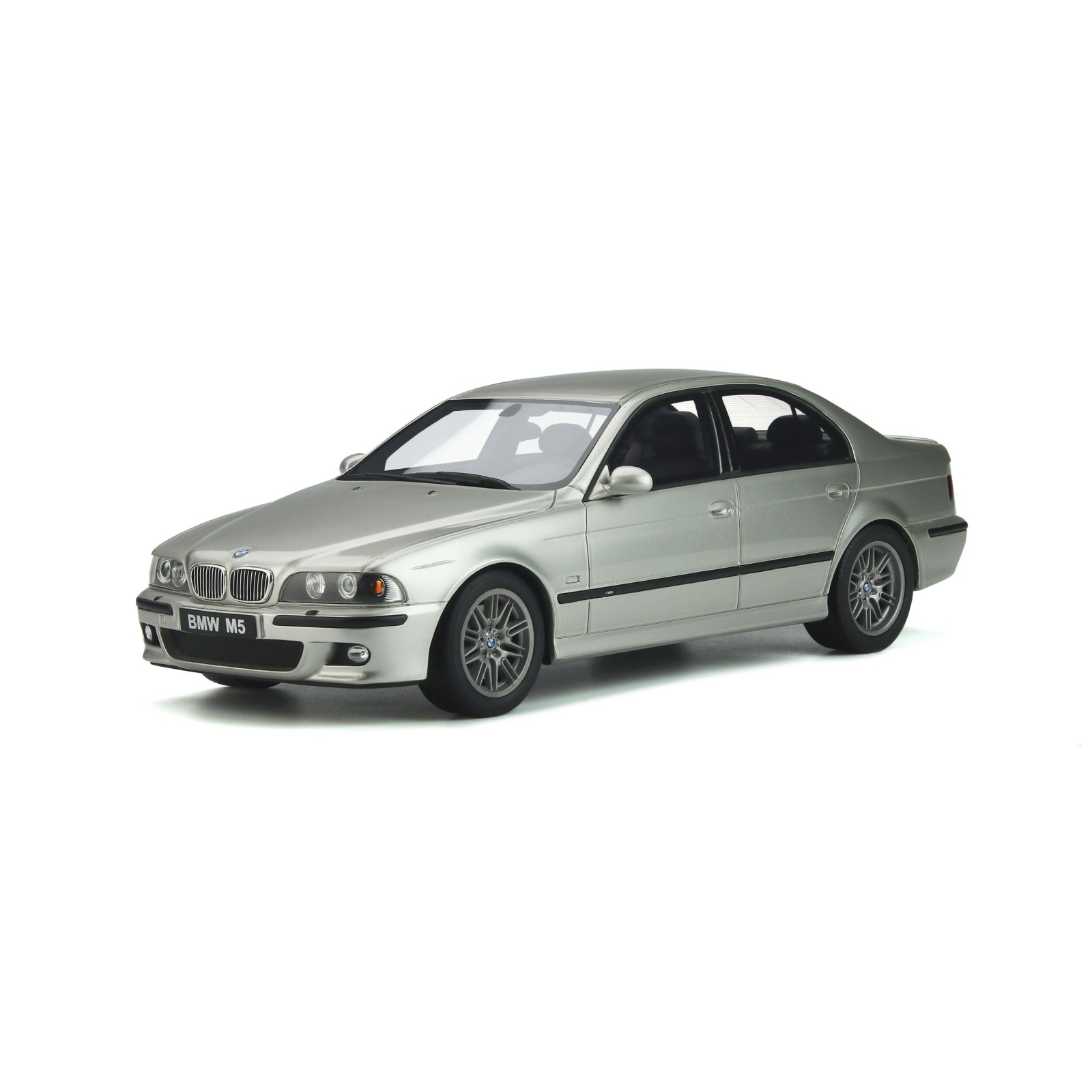 BMW E39 M5 Titanium Silver 2002
