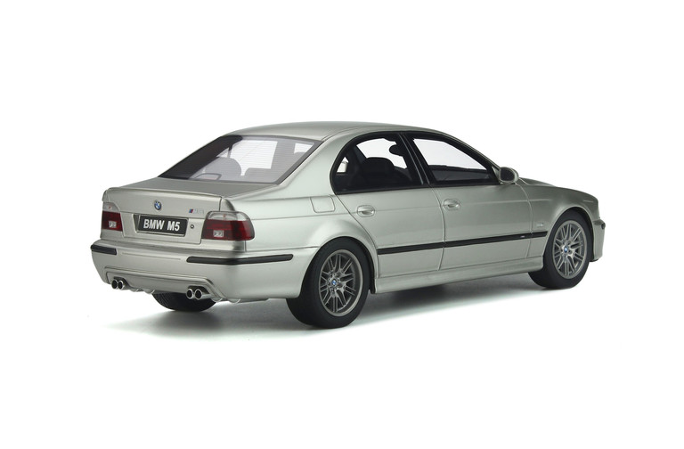 BMW E39 M5 Titanium Silver 2002