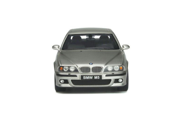BMW E39 M5 Titanium Silver 2002