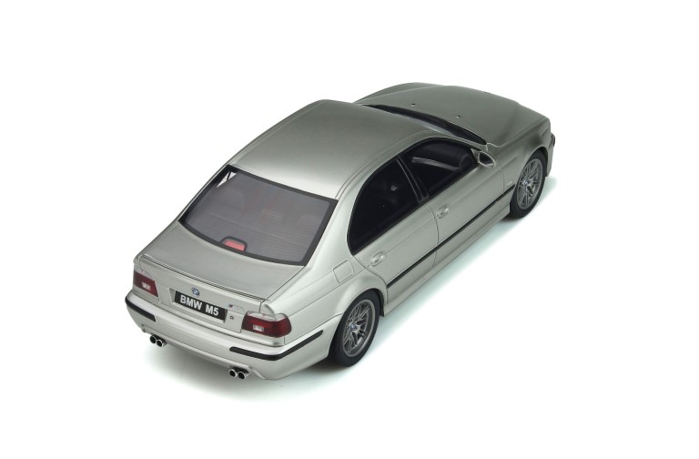 BMW E39 M5 Titanium Silver 2002
