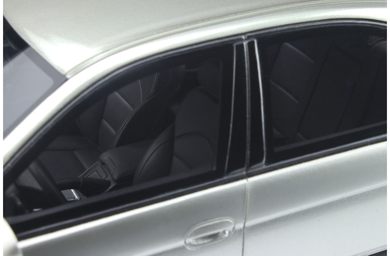 BMW E39 M5 Titanium Silver 2002