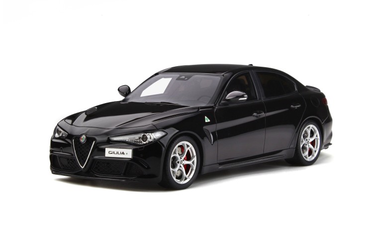 Alfa Romeo Giulia Quadrifoglio Nero Vulcano 2016