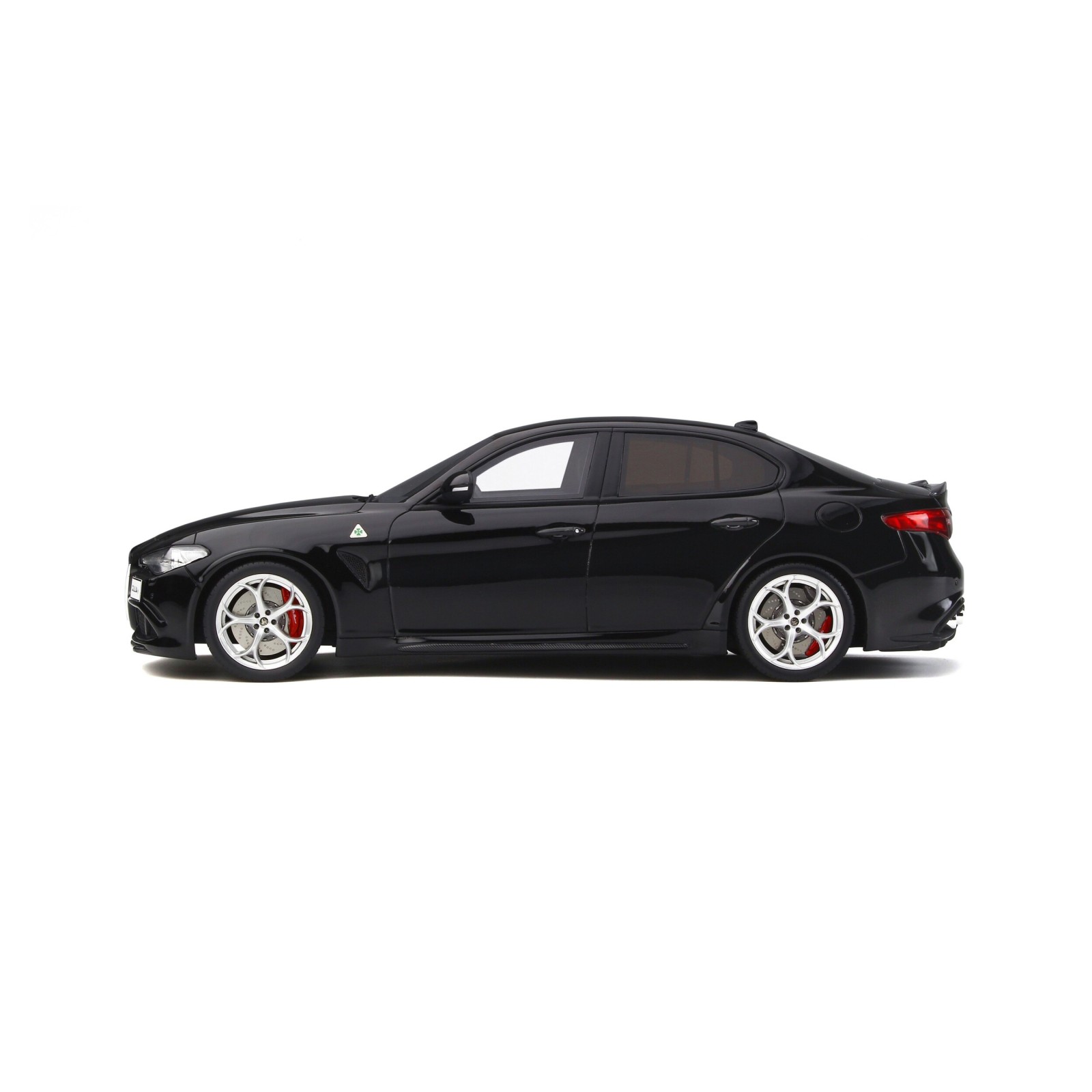 Alfa Romeo Giulia Quadrifoglio Nero Vulcano 2016