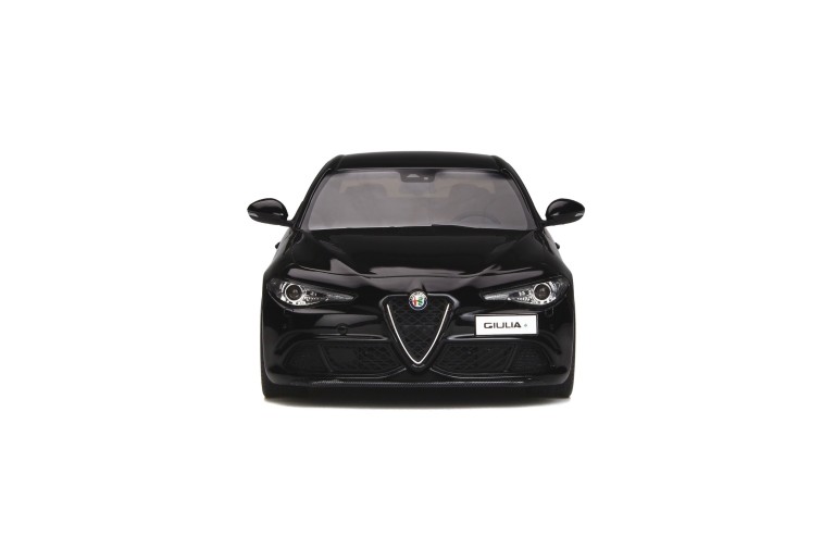 Alfa Romeo Giulia Quadrifoglio Nero Vulcano 2016