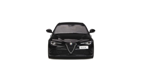 Alfa Romeo Giulia Quadrifoglio Nero Vulcano 2016