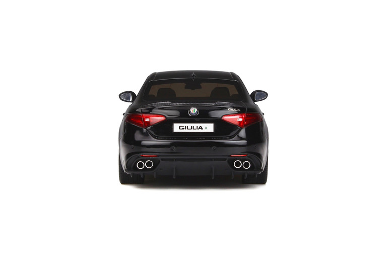 Alfa Romeo Giulia Quadrifoglio Nero Vulcano 2016