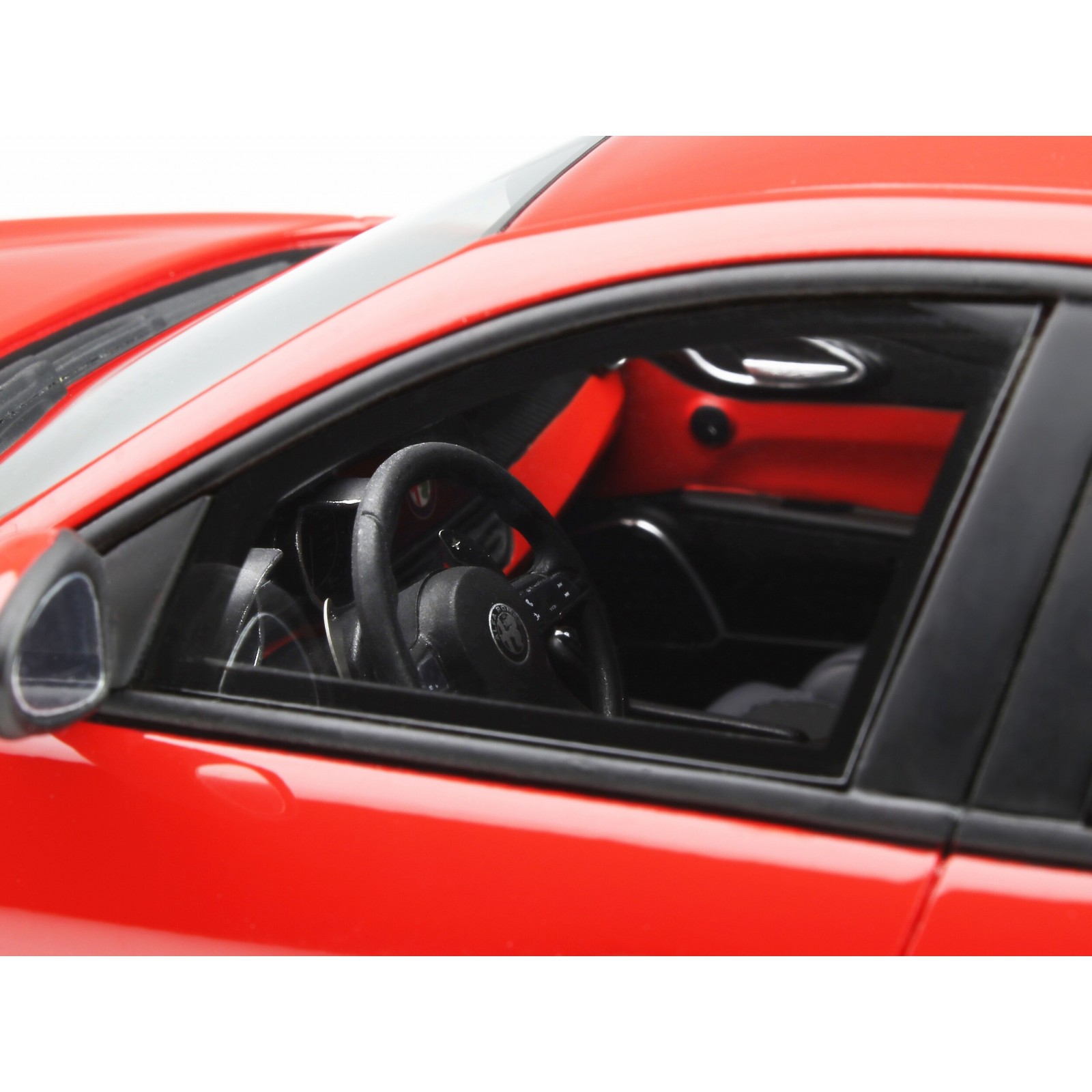 Alfa Romeo Giulia Quadrifoglio Rosso Alfa 2017