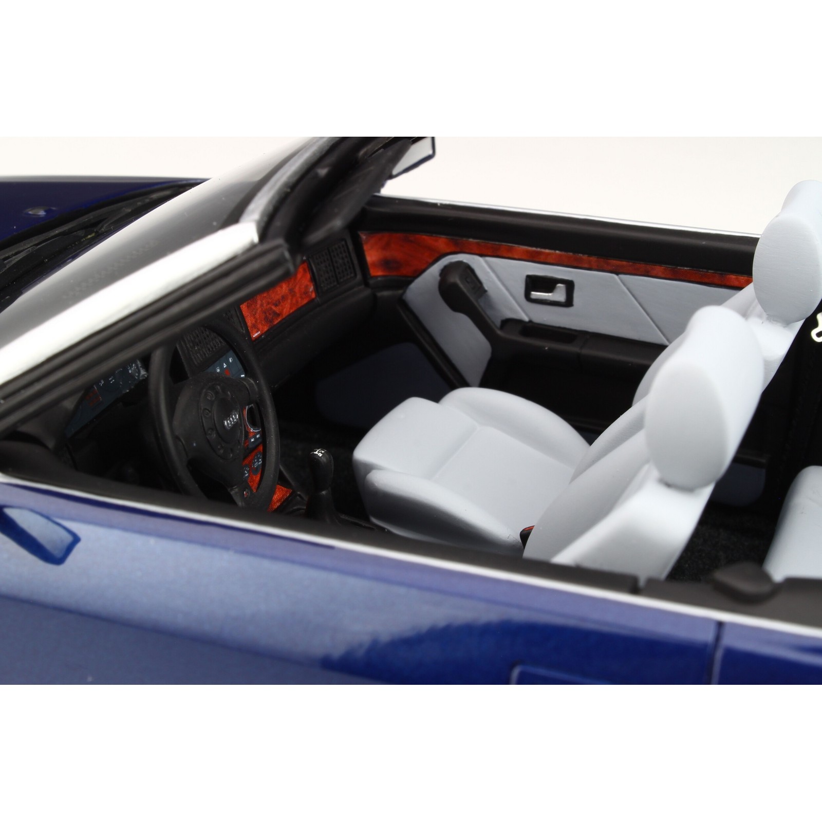 Audi 80 Cabriolet Santorini Blau 1998
