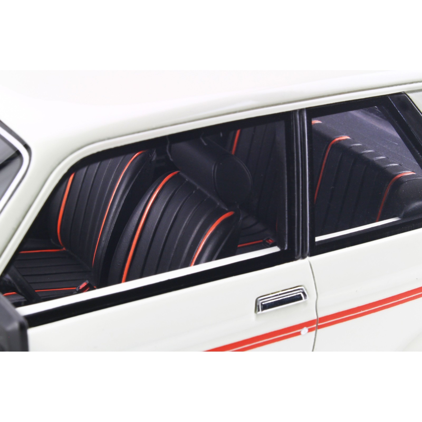 Peugeot 104 ZS Blanc Alaska 1984