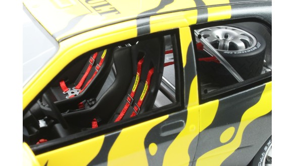 Renault Clio Maxi Présentation Zebra Black & Yellow 1995