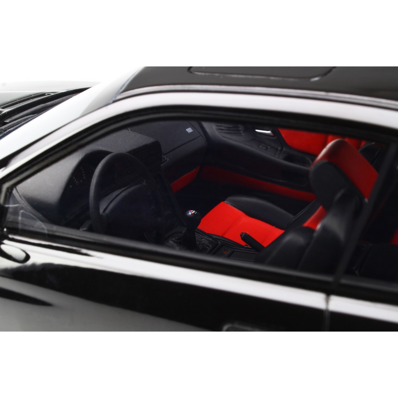 BMW 850 CSI Black 1990